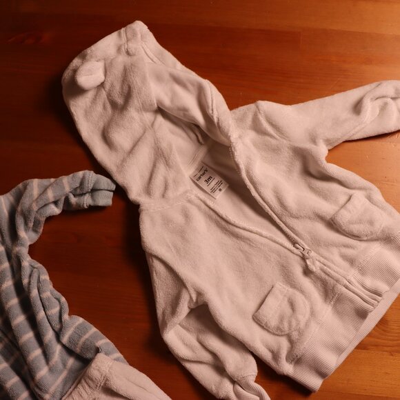 Set of 3 fuzzy and warm clothes for 0/3 Month baby, sleeper and sweatshirt - Picture 2 of 5